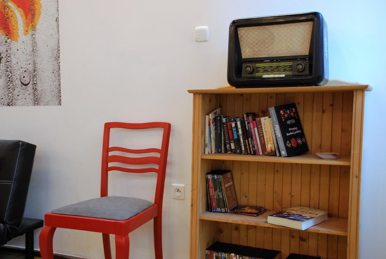 Folk Hostel Poznań Esterno foto