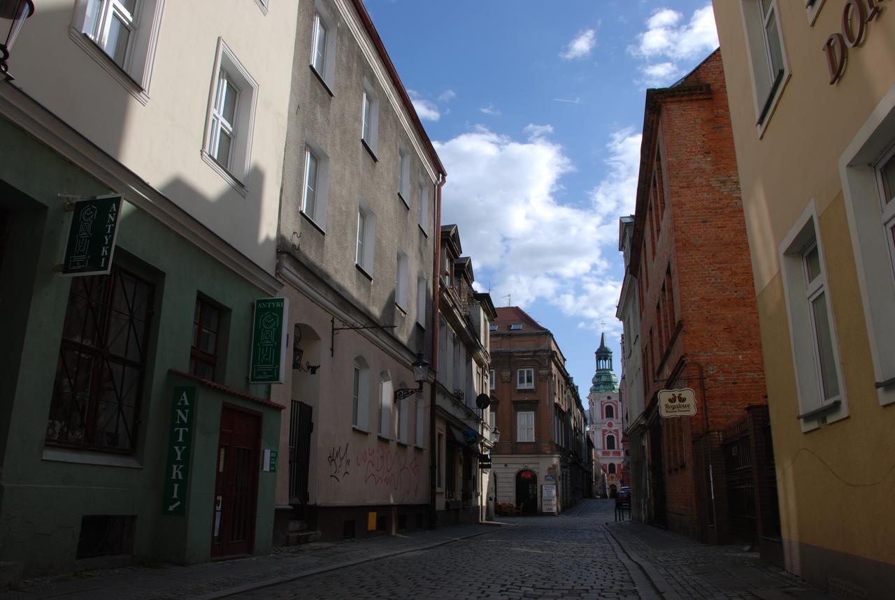 Folk Hostel Poznań Esterno foto