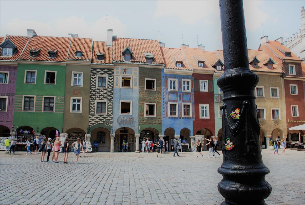 Folk Hostel Poznań Esterno foto