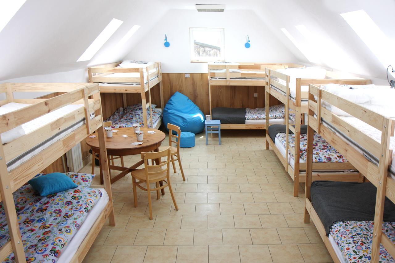 Folk Hostel Poznań Esterno foto