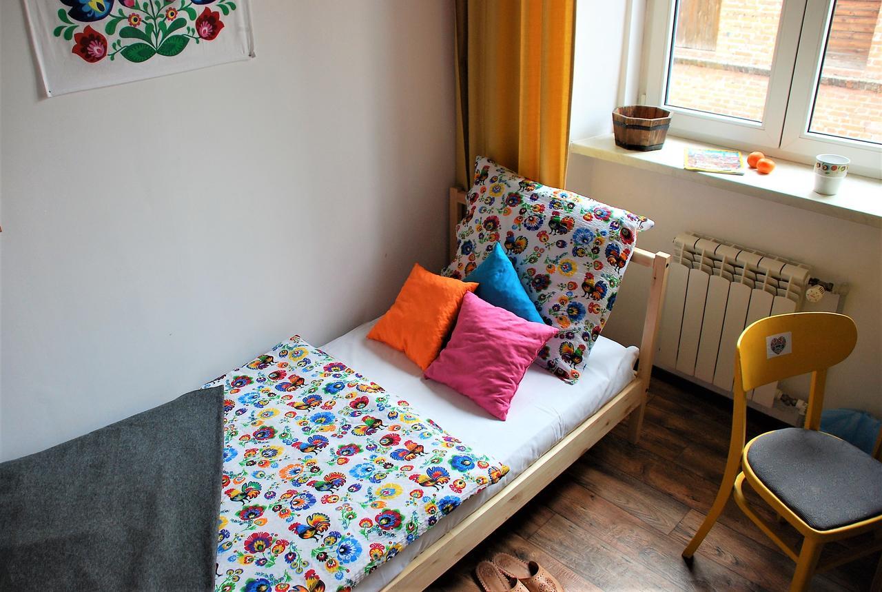 Folk Hostel Poznań Esterno foto