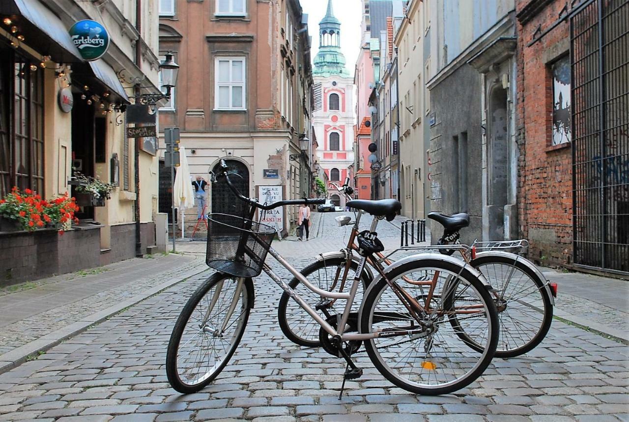 Folk Hostel Poznań Esterno foto